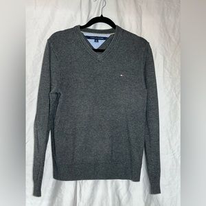 Tommy Hilfiger v neck seater